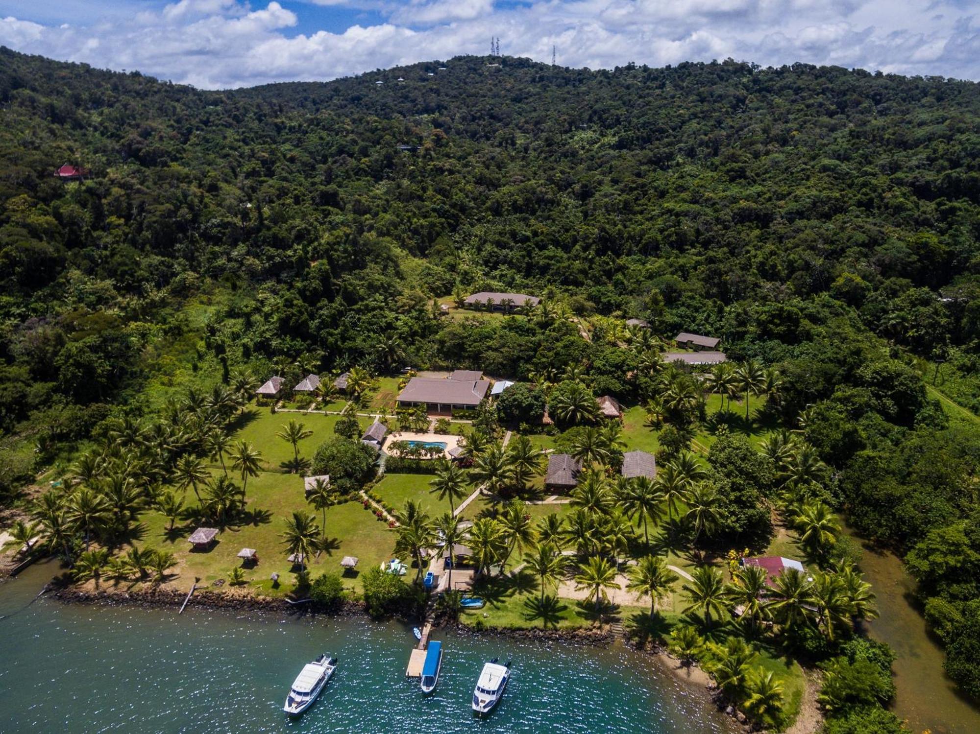 Waidroka Bay Resort Deuba Екстериор снимка